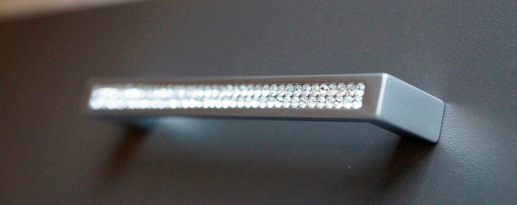 Kristall-Bügelgriff - stilvoller Designgriff zur Aufwertung von Möbeln