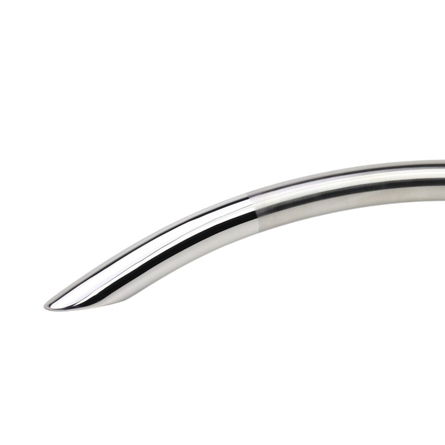 Haustürgriff Verto - Ausschnitt von gebogenem Edelstahlstoßgriff mit 500 mm Lochabstand