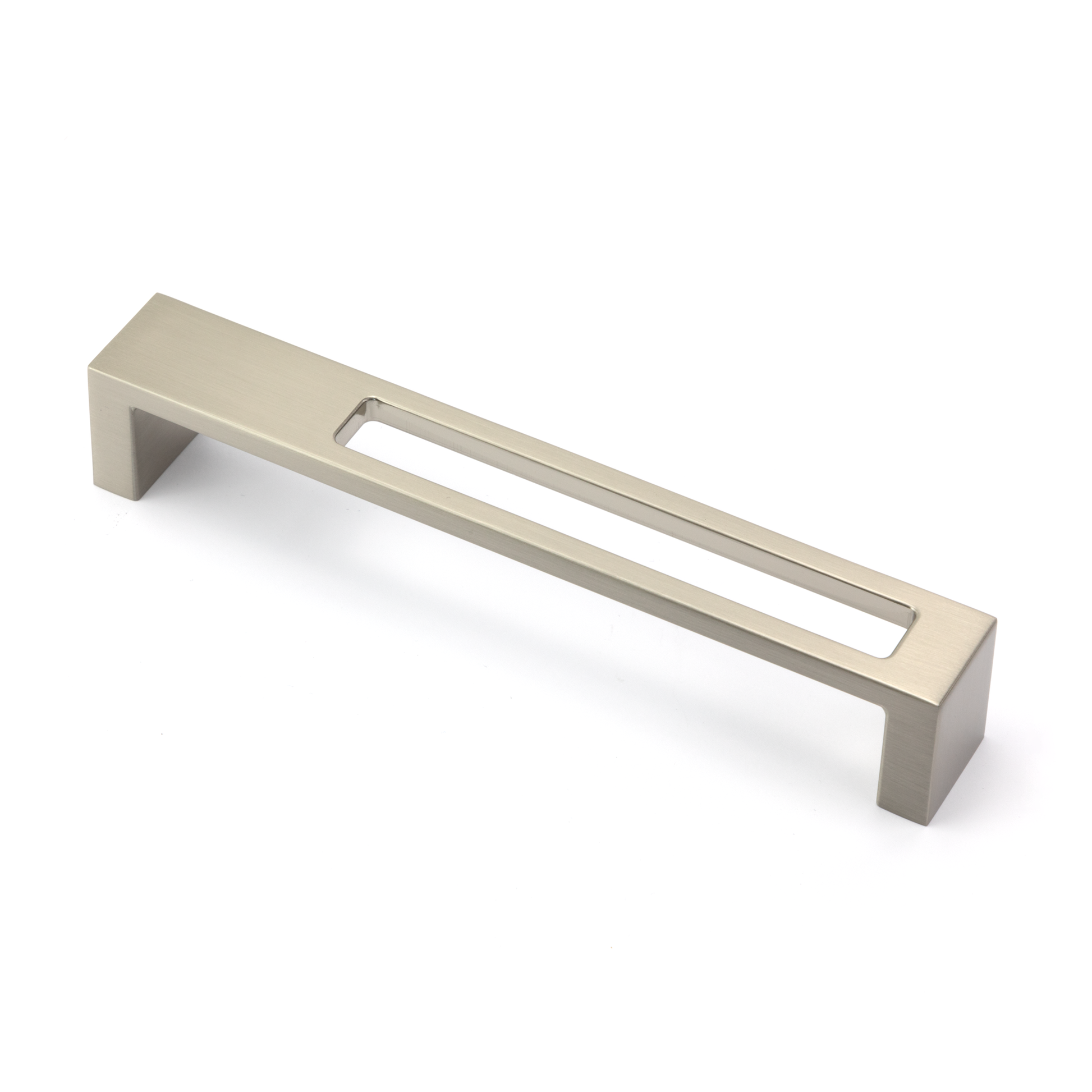 Design-Bügelgriff Alnus 160 mm in Edelstahleffekt auf weißem Hintergrund