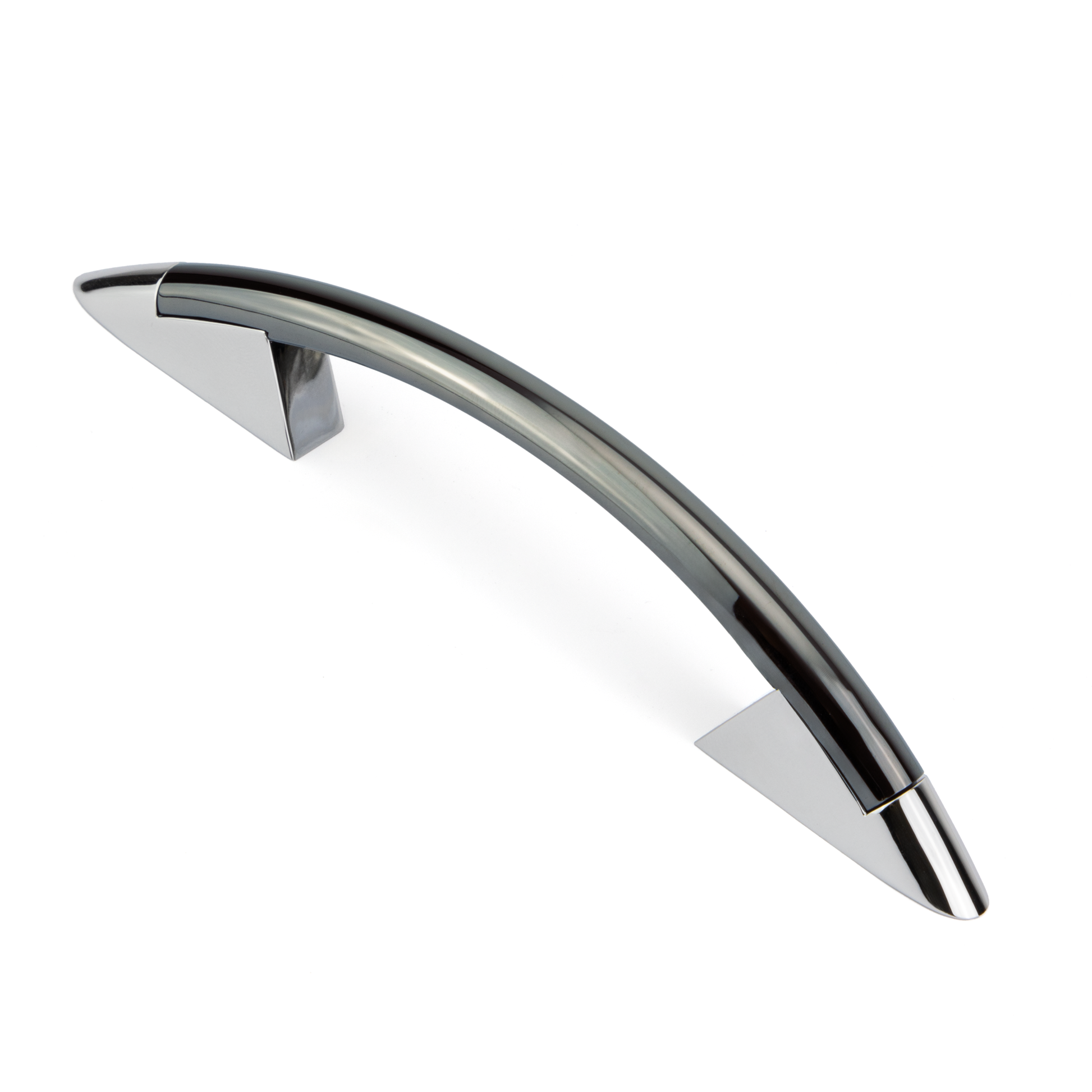 Design-Bogengriff Ruza 96 mm Kombination Chrom dunkel galvanisiert Griffleiste und Chrom glaenzend galvanisiert Grifffuss stehend auf weissem Hintergrund