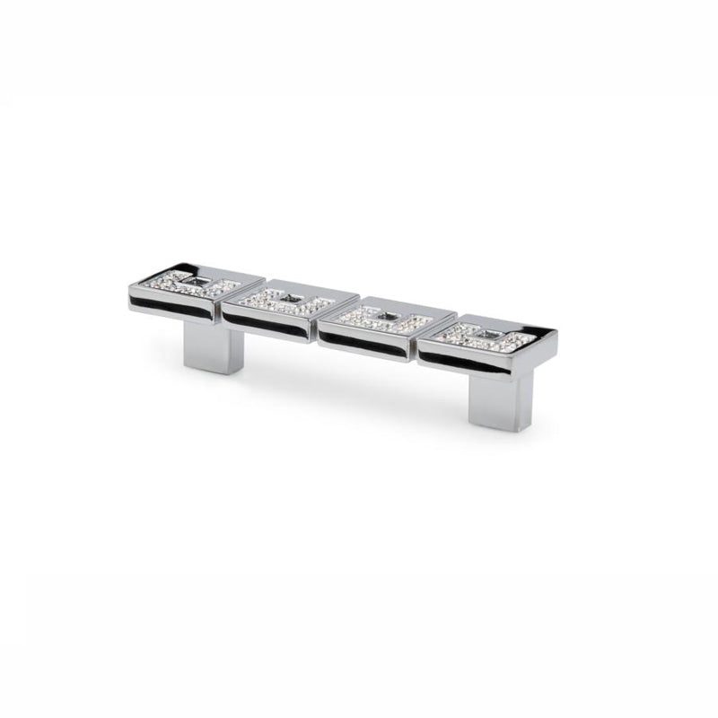 Kristall-Bügelgriff Fiorina 96 mm Chrom glänzend galvanisiert stehend auf weißem Hintergrund