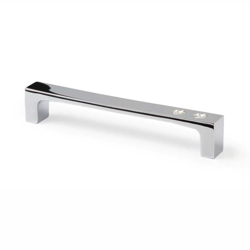 Kristall-Möbelknopf Yoline 128 mm Chrom glänzend galvanisiert stehend auf weißem Hintergrund