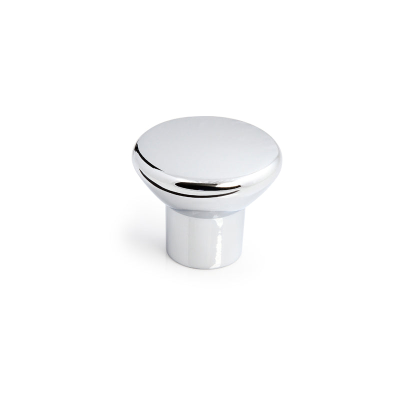 Möbelknopf Hekabe Chrom glänzend stehend auf weißem Hintergrund