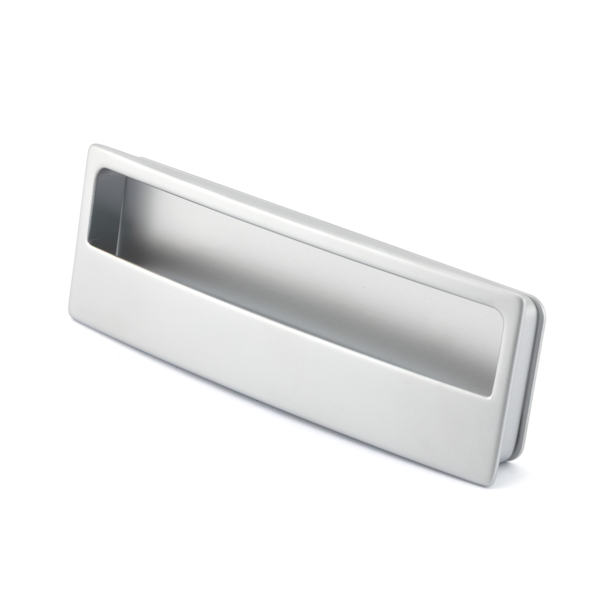 Einlassgriff Ravina 96 mm in Chrom matt galvanisiert Seitenansicht auf weißem Hintergrund
