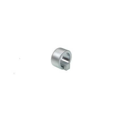 Design-Möbelknopf Sayuri 16 mm in Chrom matt galvanisiert stehend auf weißem Hintergrund