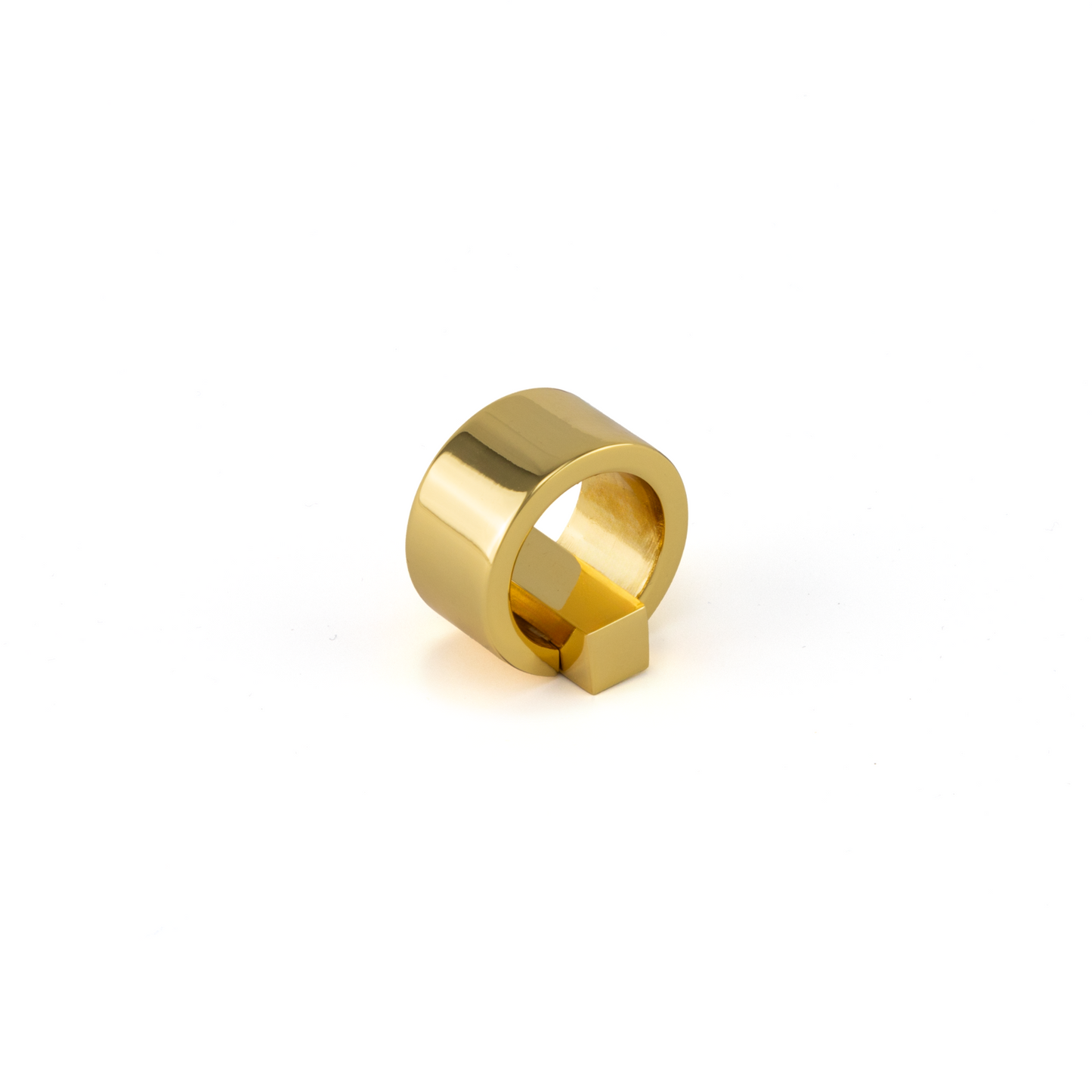 Design-Möbelknopf Sayuri 16 mm in Gold glänzend galvanisiert stehend auf weißem Hintergrund