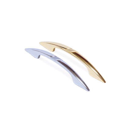 Vergleich der Oberflächen des Design-Bogengriffs Silena 64 mm in Gold glänzend mit Gold matt und Chrom glänzend mit Chrom matt auf weißem Hintergrund